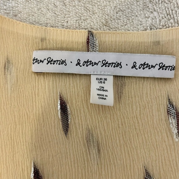 💛🩶”& Other Stories” Sheer Gold Blouse w/Silver Metallic Accents Size XL💛 - Picture 5 of 8